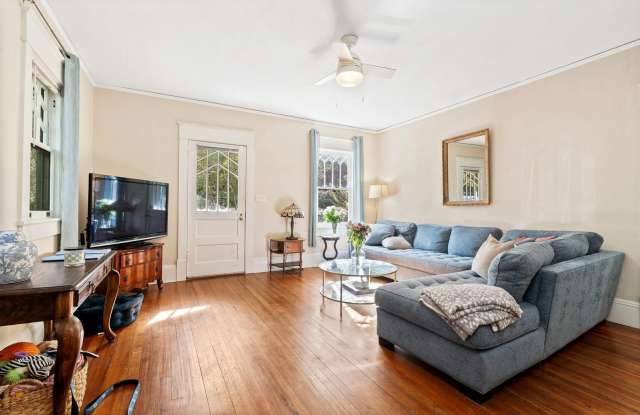 Prime UNC Location – 2BR Home Across from UNC Public Health Gallery 4