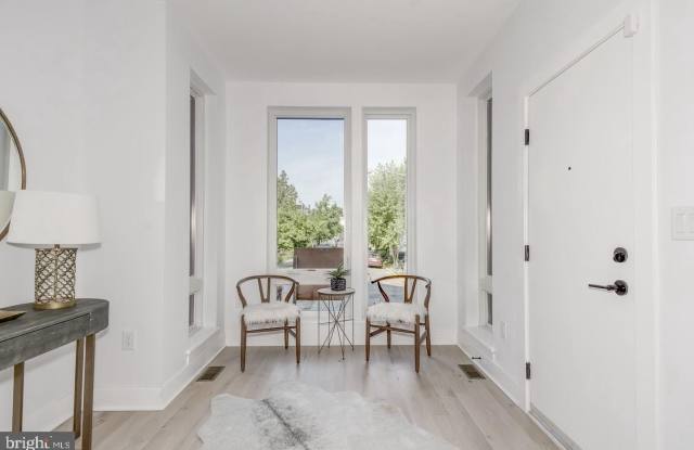3571 10TH Street NW Gallery 3