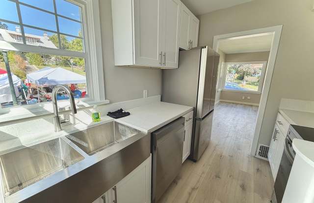 Avenues Home Available Now photos photos