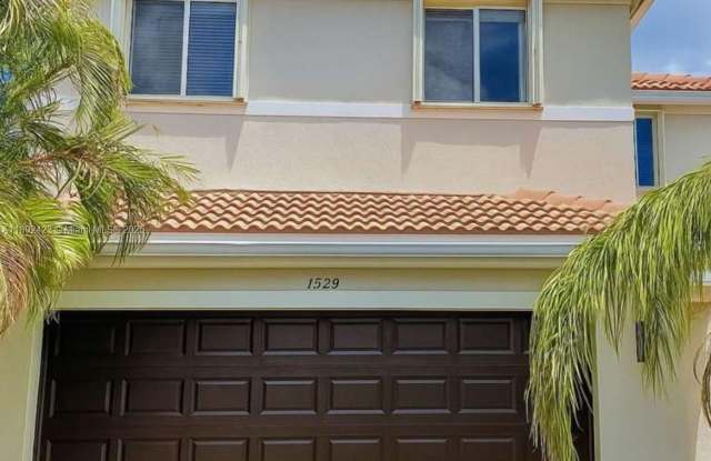 1529 Salerno Cir - 1529 Salerno Circle, Weston, FL 33327