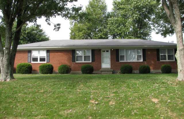 Private Setting Great Location Brick Home For Rent photos photos