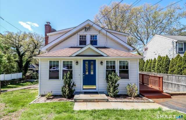 25 Maplewood Avenue photos photos