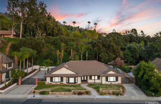 514 N Valley Center Avenue photos photos