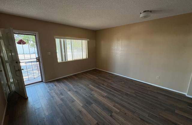 Affordable 2 Bedroom Youngtown Home Gallery 3