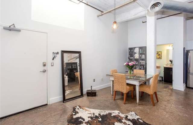 659 Auburn Avenue NE Gallery 2