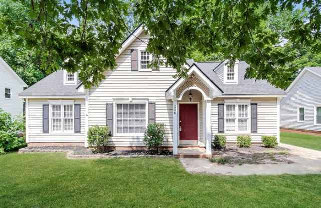 228 Chadford Road photos photos