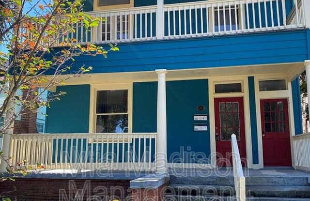 1203 1/2 E Henry St photos photos