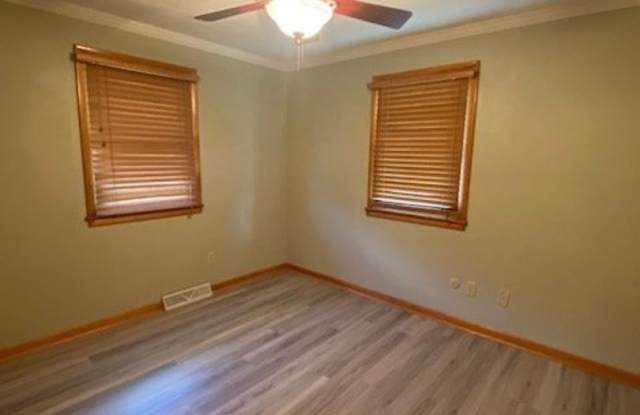 714 Mellen Dr photos photos