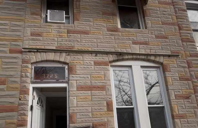 1725 N BOND STREET photos photos