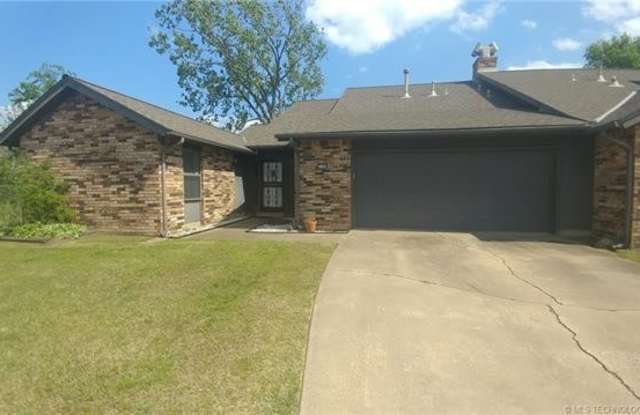7329 S Canton Avenue - 7329 South Canton Avenue, Tulsa, OK 74136