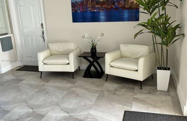 3770 NE 171st St photos photos