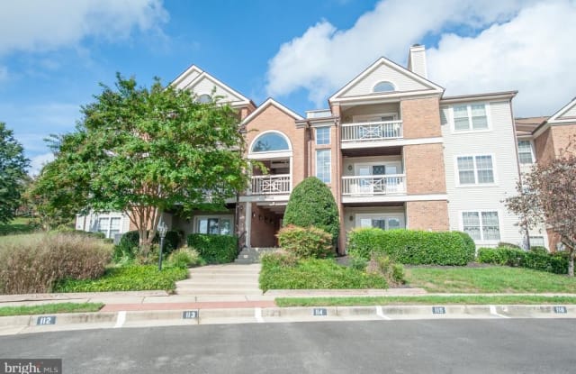 7504 ASHBY LN #G - 7504 Ashby Lane, Kingstowne, VA 22315