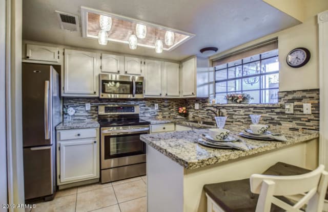 4842 E KACHINA Trail - 4842 East Kachina Trail, Phoenix, AZ 85044