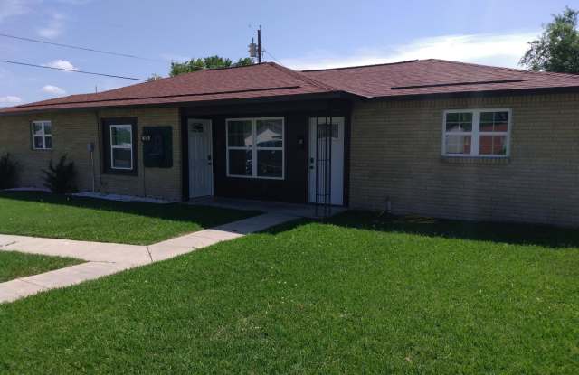 1104-A Bedell - 1104 North Bedell Avenue, Del Rio, TX 78840