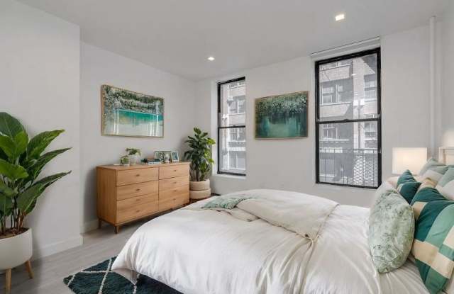 314 West 39th Street photos photos