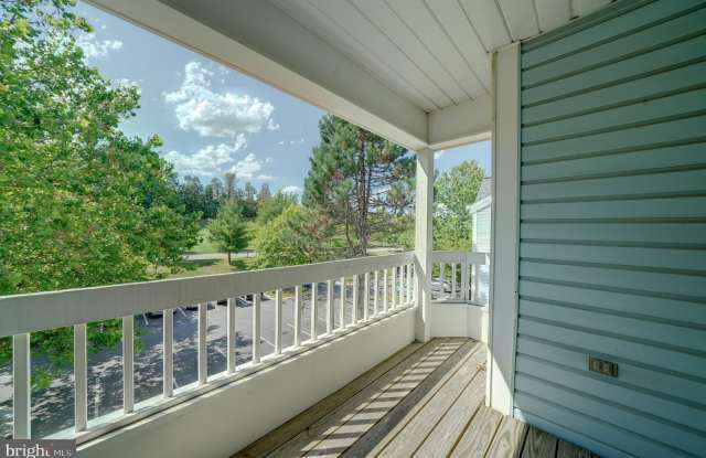 8393 MONTGOMERY RUN Road Gallery 4
