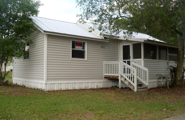 5552 8th St - 5552 8th Street, Zephyrhills, FL 33542