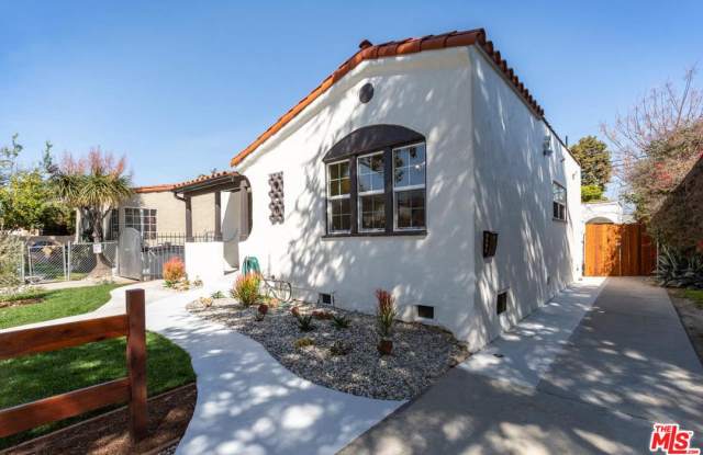 3203 HOLLYDALE Drive Gallery 4