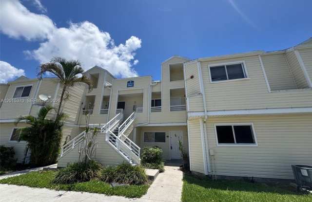 3441 NW 44th St photos photos