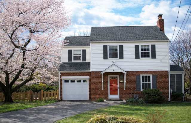 3BR 2BA - Silver Spring Colonial - Walk to Metro photos photos