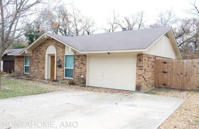 322 Valley Cove Drive - 322 Valley Cove Drive, Garland, TX 75043