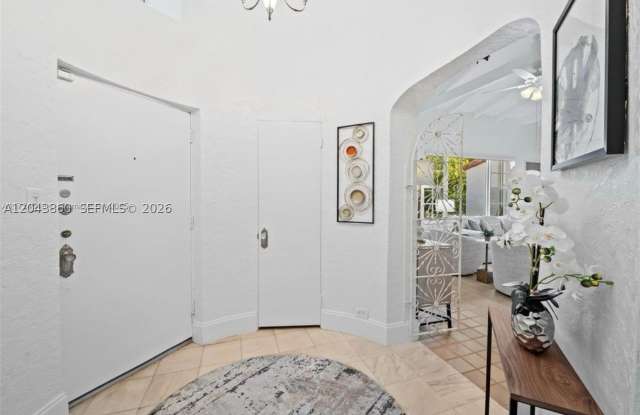 1056 Harrison St Gallery 3