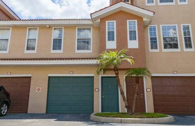 Beautiful 1 Bed / 1 Bath with 1 car garage Condo located in the luxurious community of Villanova in Hunters Creek - 12102 Poppy Field Lane, Hunters Creek, FL 32837