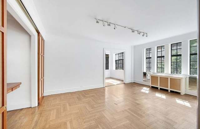116 Pinehurst Ave Gallery 1