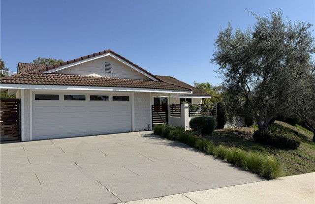 2919 Estancia photos photos