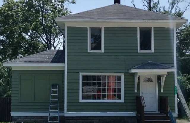 4303 W Michigan Ave - 4303 West Michigan Avenue, Kalamazoo, MI 49006