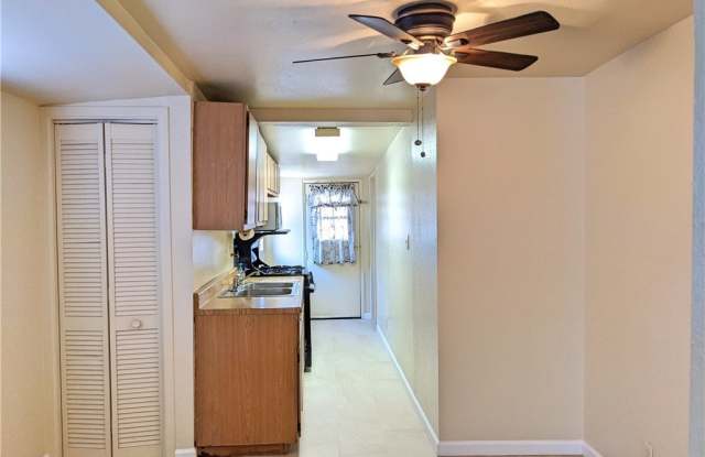 405 S Orange Avenue 1/2 Gallery 4