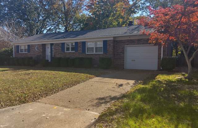 Beautiful 3bd/1.5ba with workshop and large backyard! - 13 Bosch Lane, Newport News, VA 23606