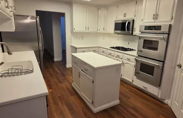 4 Bedroom/2 Bath Home with Paid Solar System in Seven Oaks - $3195 Per Month! Gallery 4