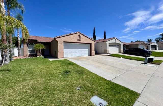 Charming 3 Bedroom Home in Prime South Temecula Location! - 32418 Enriqueta Circle, Temecula, CA 92592