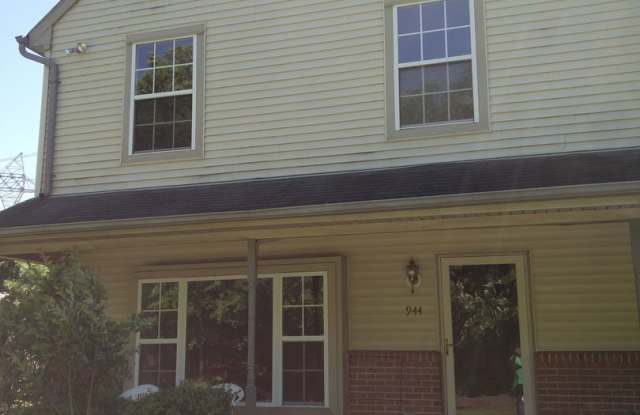 Gorgeous 3-Bedroom End-Unit Townhouse in North Brunswick – Prime Location! photos photos Gorgeous 3-Bedroom End-Unit Townhouse in North Brunswick – Prime Location! photos photos