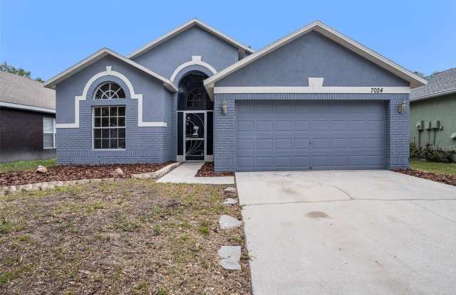 7024 MONARCH PARK DRIVE - 7024 Monarch Park Drive, Apollo Beach, FL 33572
