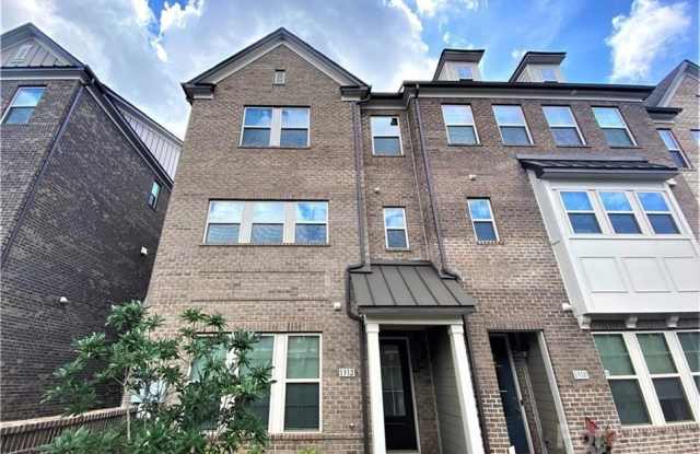 1312 E Woodlawn Road - 1312 East Woodlawn Road, Charlotte, NC 28209