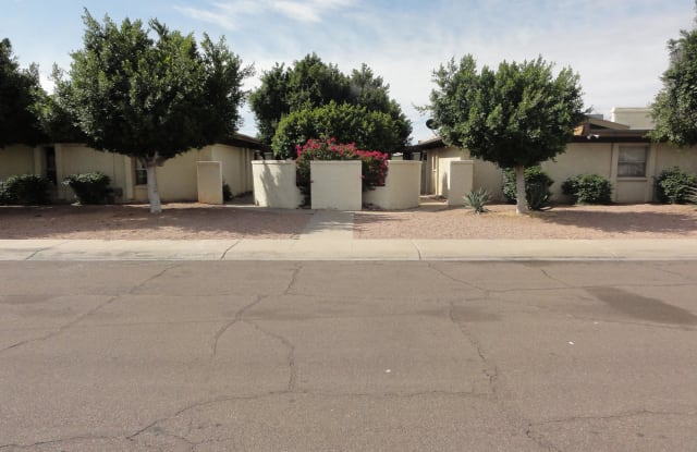 537 W PEBBLE BEACH Drive - 537 W Pebble Beach Dr, Tempe, AZ 85282