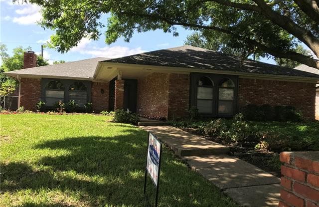 1014 De Pauw Drive - 1014 De Pauw Drive, Arlington, TX 76012