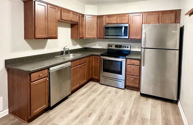 1552 Helderberg Ave photos photos