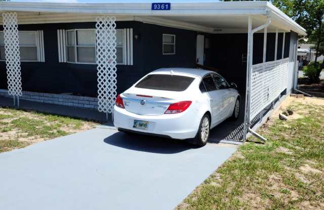 9361 Highpoint Boulevard Gallery 3