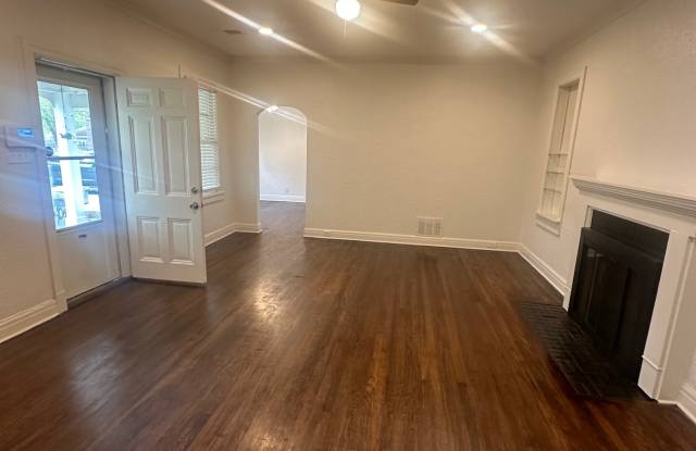 4045 Tutwiler Avenue Gallery 1