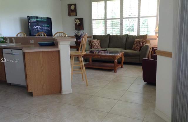 8385 Whisper Trace LN Gallery 3