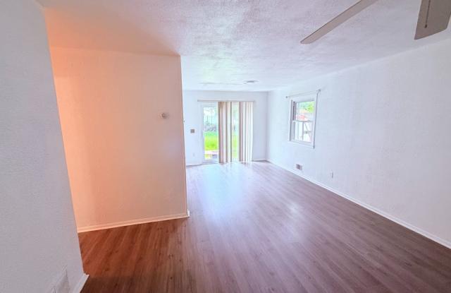 Three-Bedroom Ranch with Central Air in Toms River Gallery 4