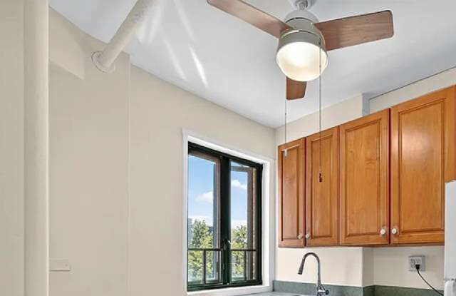 1555 Unionport Rd Apt 7B photos photos 1555 Unionport Rd Apt 7B photos photos