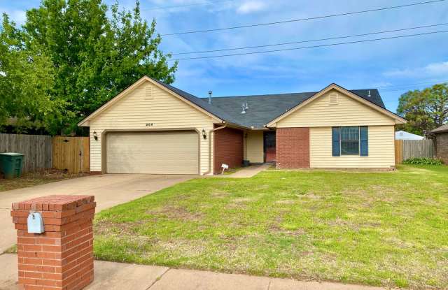 Great 3 bed 2 bath home in Edmond! photos photos