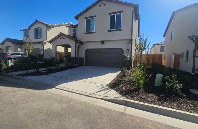 Great home in Clovis Unified School District Gallery 4