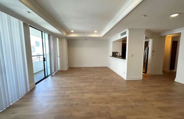 10636 Wilshire - Luxury Doorman Building photos photos