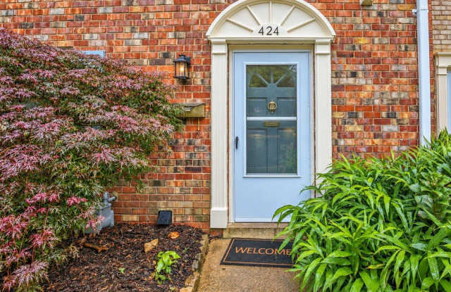 424 GREENBRIER Court Gallery 2