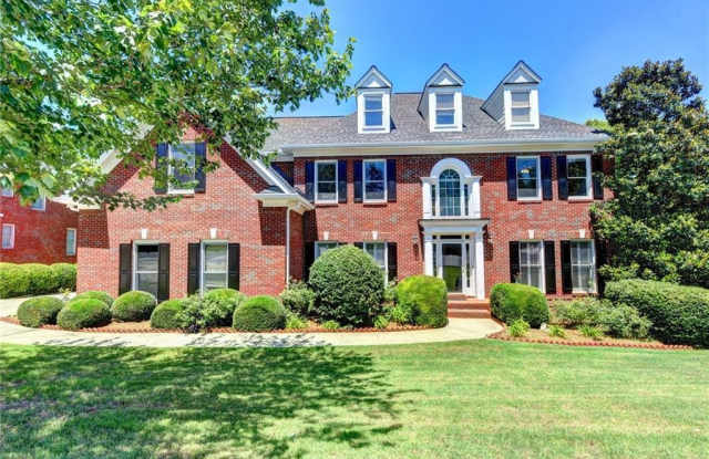 340 Kincardine Way - 340 Kincardine Way, Alpharetta, GA 30022